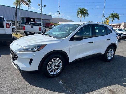 Used 2022 Ford Escape S FWD image 3