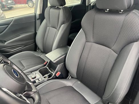 Certified 2023 Subaru Forester Premium image 18