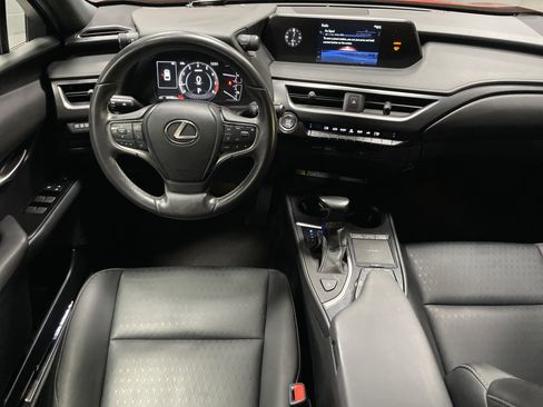 Used 2022 Lexus UX 200 w/ Accessory Package (Z2) image 30