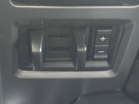 Used 2020 Ford F150 XLT w/ Equipment Group 302A Luxury image 10