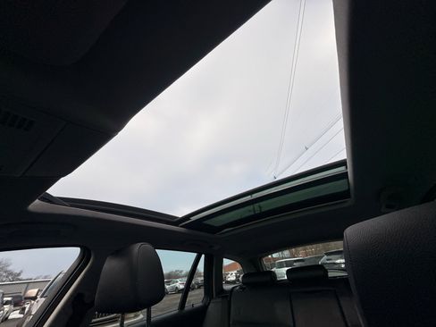 Used 2008 BMW 328i Wagon image 15