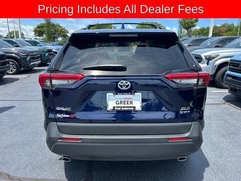Used 2025 Toyota RAV4 XLE AWD/4WD image 16