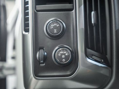 Used 2018 Chevrolet Silverado 1500 LT w/ LT Eassist Package image 37