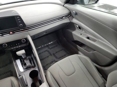 Used 2023 Hyundai Elantra SEL image 16