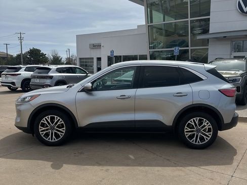 Used 2022 Ford Escape SEL AWD/4WD image 8