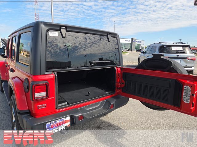 Used 2019 Jeep Wrangler Unlimited Sahara AWD/4WD image 31