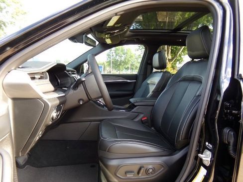 Used 2024 Jeep Grand Cherokee Limited 4xe image 10