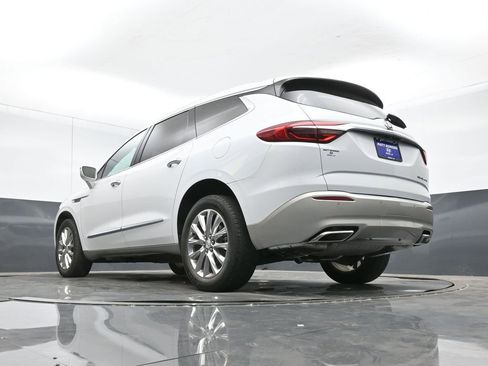Used 2020 Buick Enclave Essence w/ Sound and Sites Package image 43