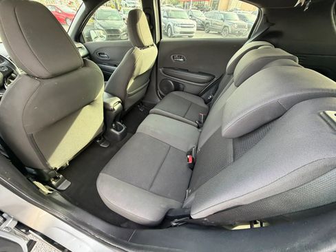 Used 2019 Honda HR-V Sport image 25