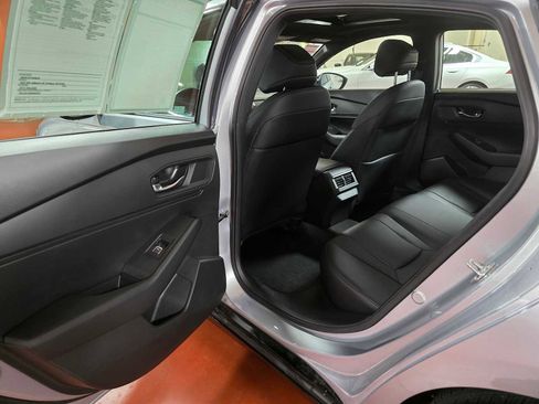 Used 2025 Honda Accord Sport image 18