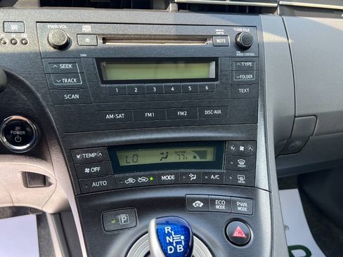 Used 2010 Toyota Prius Two FWD image 12