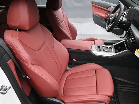 New 2026 BMW M440i Convertible image 25