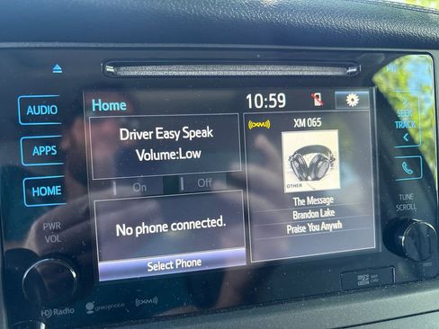 Used 2017 Toyota Sienna XLE Premium FWD image 29