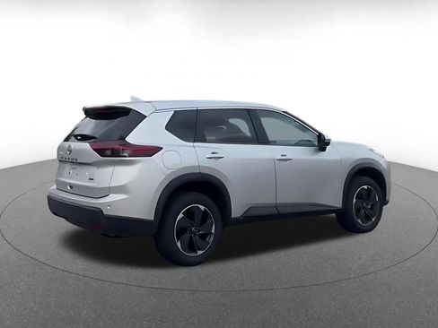 Used 2025 Nissan Rogue SV AWD/4WD image 12