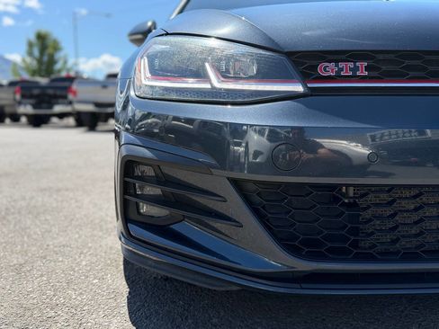 Used 2019 Volkswagen GTI Autobahn FWD image 17