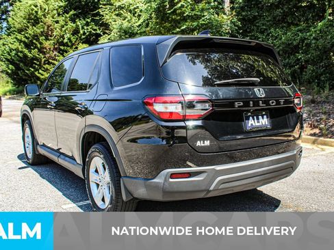 Used 2024 Honda Pilot LX image 4