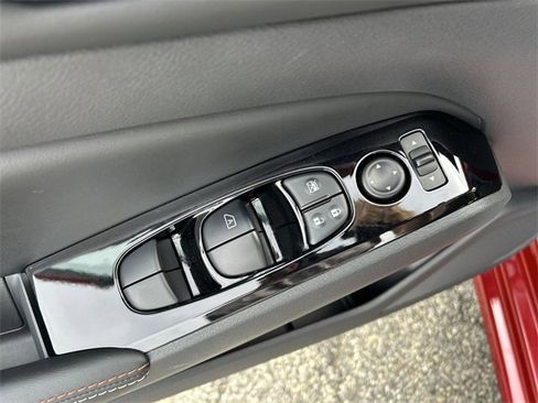 Certified 2024 Nissan Altima 2.0 SR image 16