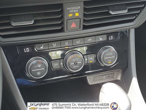 Used 2021 Volkswagen Jetta FWD image 17
