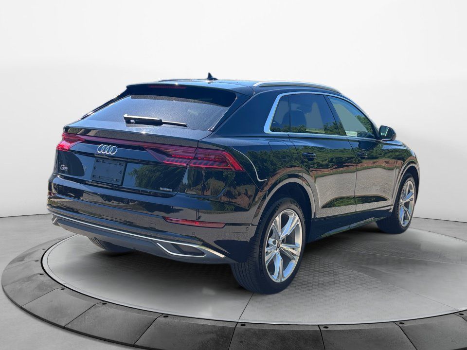 Used 2023 Audi Q8 Premium Plus AWD/4WD image 7