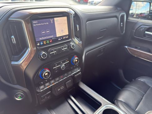 Used 2019 Chevrolet Silverado 1500 High Country w/ Technology Package image 23