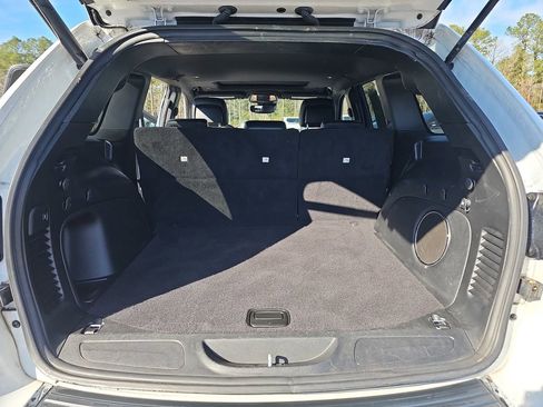 Used 2022 Jeep Grand Cherokee Limited w/ Trailer Tow Group IV image 13