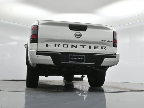 Used 2022 Nissan Frontier SV w/ Technology Package image 50