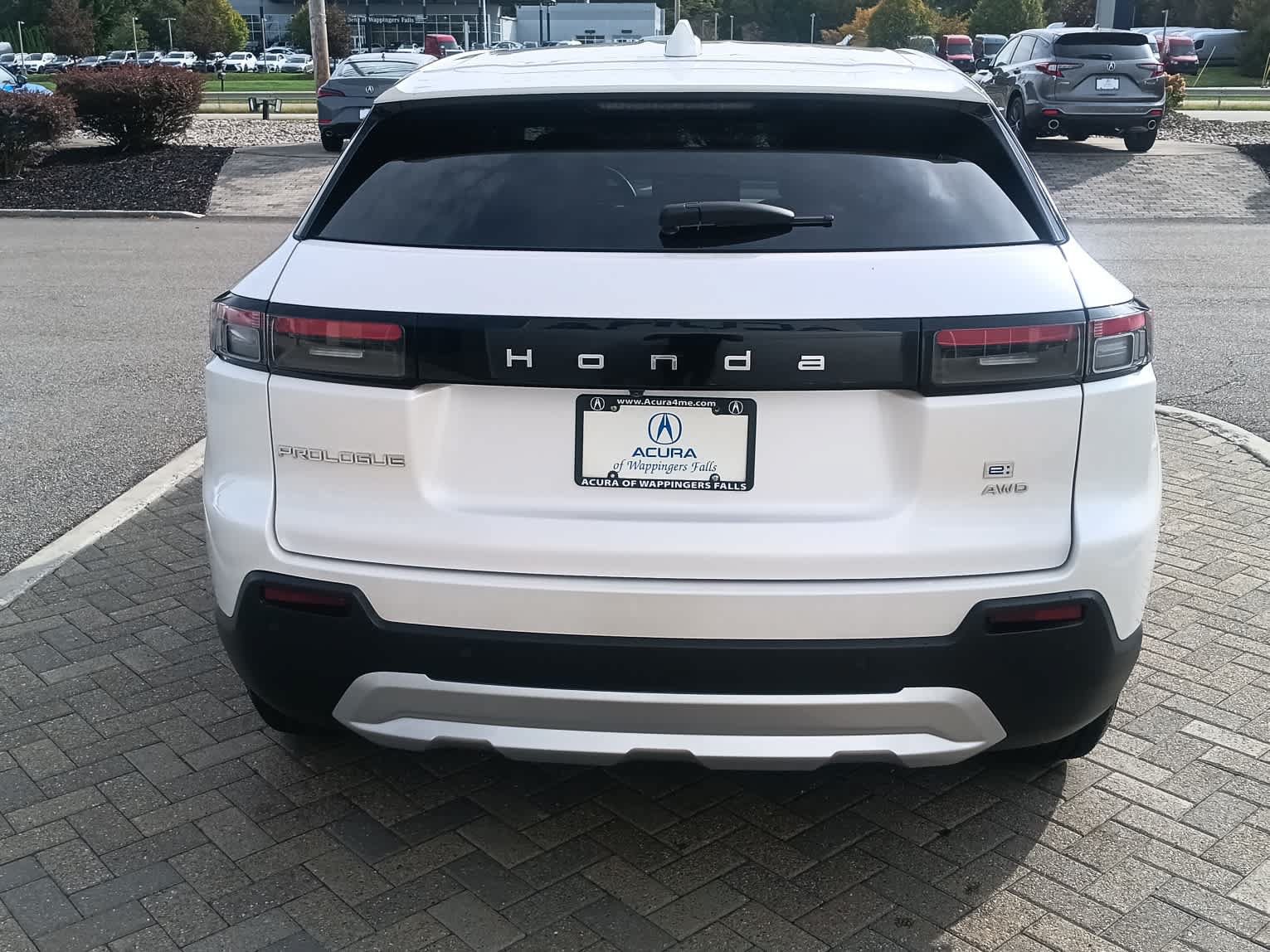 Used 2024 Honda Prologue EX image 4