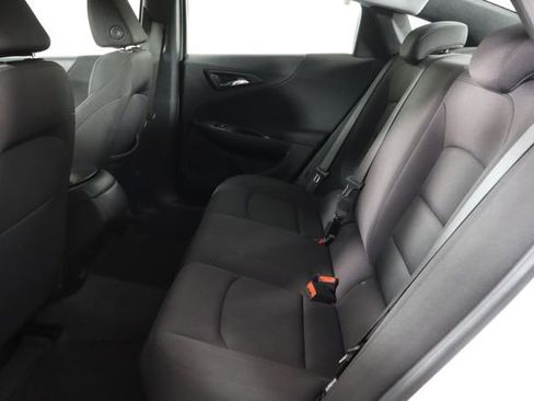 Used 2024 Chevrolet Malibu LS FWD image 17