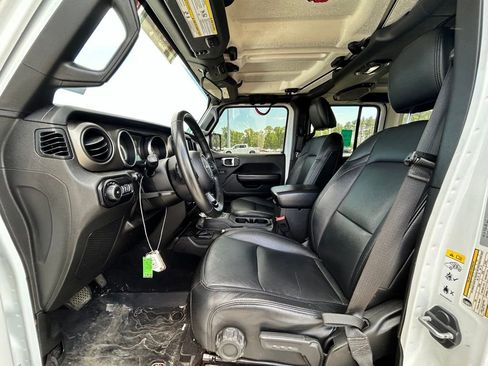 Used 2018 Jeep Wrangler Unlimited Sport S AWD/4WD image 10