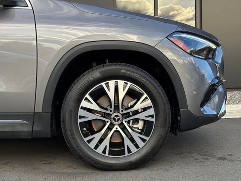 Used 2025 Mercedes-Benz GLA 250 4MATIC image 9