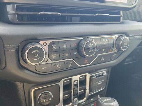New 2026 Jeep Gladiator Mojave AWD/4WD image 43