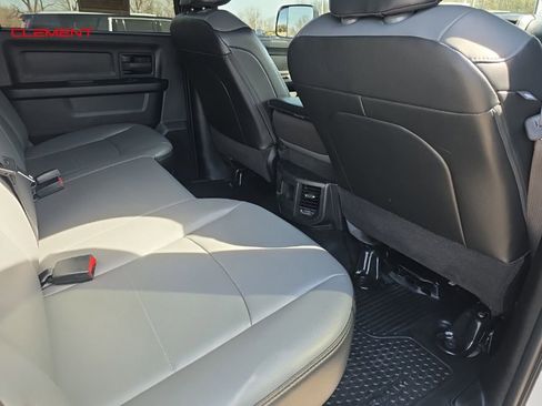 Used 2022 RAM 2500 Tradesman w/ Chrome Appearance Group image 21