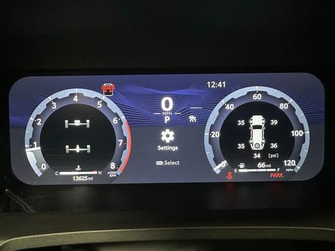 Used 2025 Toyota 4Runner TRD Off-Road AWD/4WD image 23