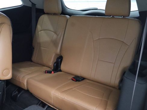 Used 2018 Buick Enclave Premium FWD image 14