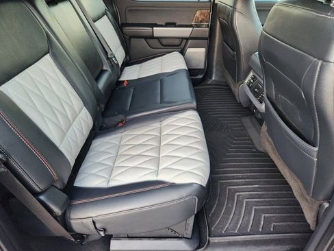 Used 2024 Ford F350 Lariat w/ Lariat Ultimate Package image 31