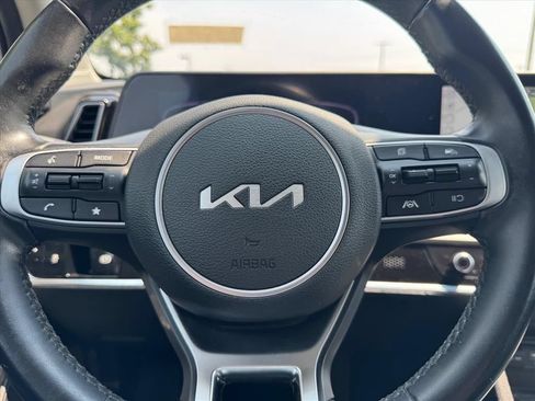 Certified 2023 Kia Sportage EX FWD image 17