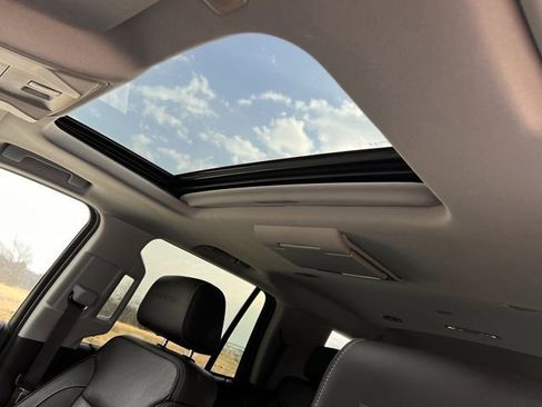 Used 2019 GMC Yukon Denali w/ Denali Ultimate Package image 22