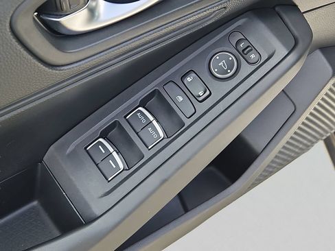 Certified 2023 Honda Accord LX image 23
