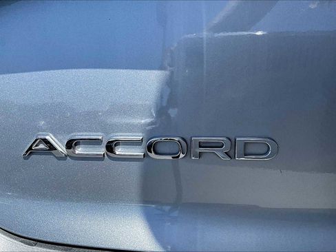 Used 2023 Honda Accord EX image 9