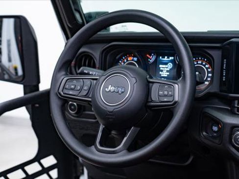 Used 2026 Jeep Wrangler Unlimited Sport image 14