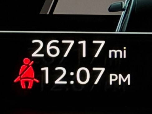 Used 2023 Audi Q5 e Premium Plus w/ Premium Plus Package image 27