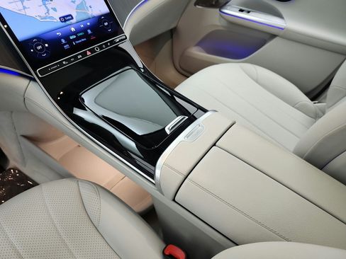 Certified 2023 Mercedes-Benz EQE 350+ SUV image 11