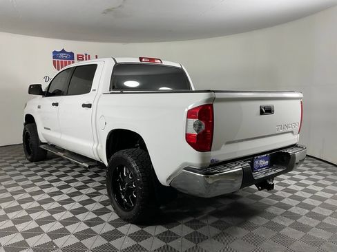 Used 2018 Toyota Tundra SR5 w/ SR5 Upgrade Package RWD image 5