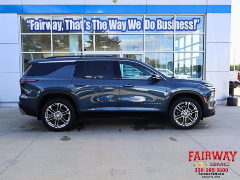 New 2026 Chevrolet Traverse LT w/ Driver Confidence Package image 1