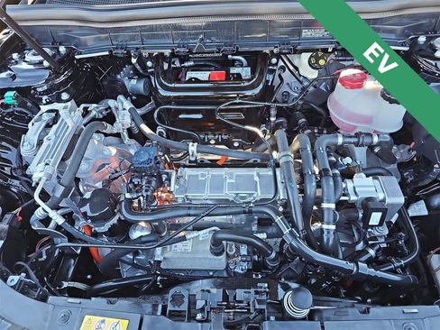 Used 2024 Mercedes-Benz EQB 250+ image 13