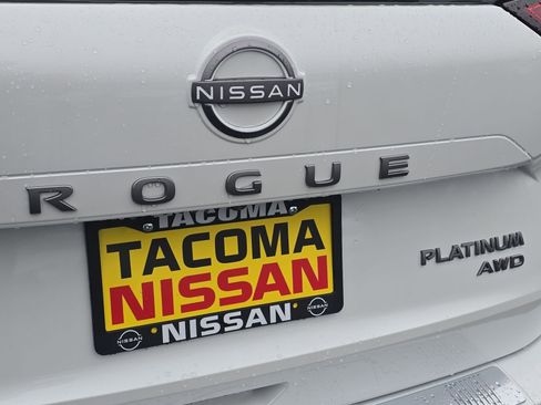 New 2026 Nissan Rogue Platinum image 27