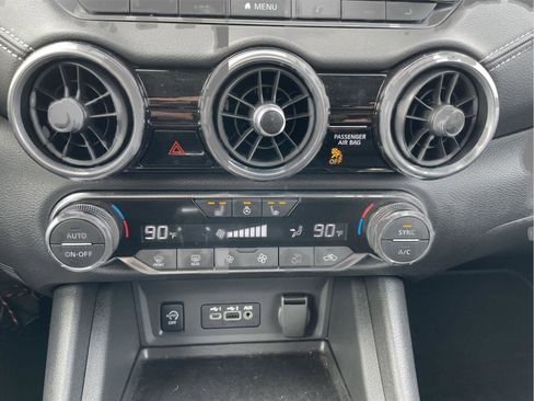 Used 2025 Nissan Sentra SV w/ All-Weather Package image 29