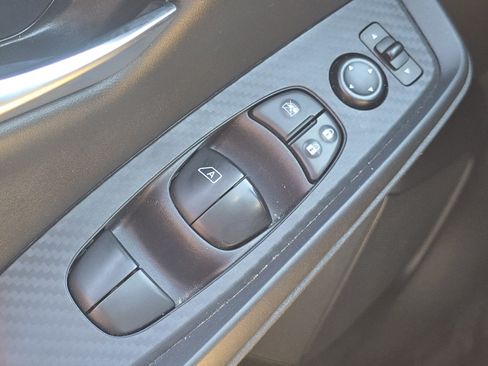 Used 2024 Nissan Sentra SV FWD image 21