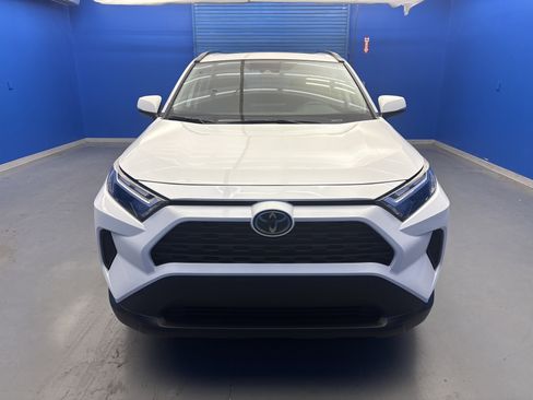 Used 2024 Toyota RAV4 XLE w/ Convenience Package AWD/4WD image 3