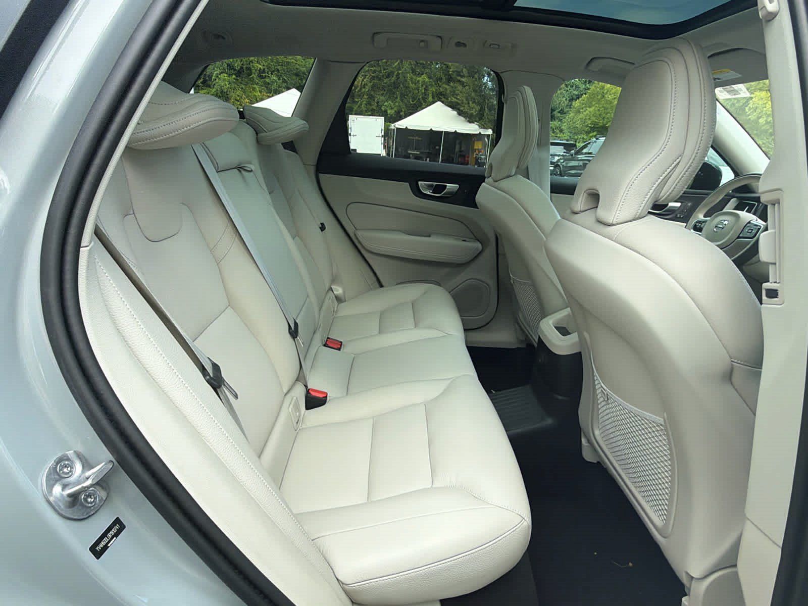 Used 2024 Volvo XC60 T8 Plus w/ Protection Package Premier AWD/4WD image 22